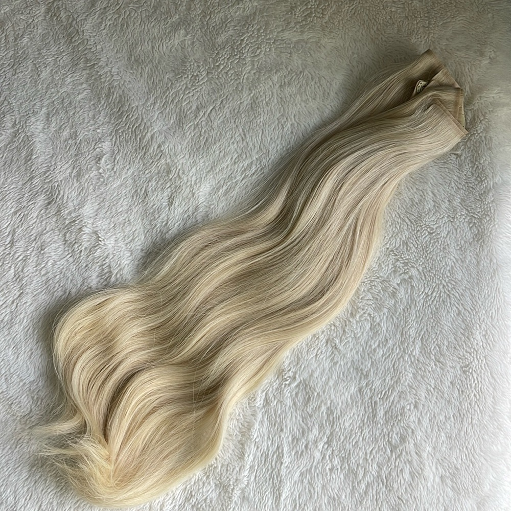 Bellami Silk Seam Clip in extensions ash blonde